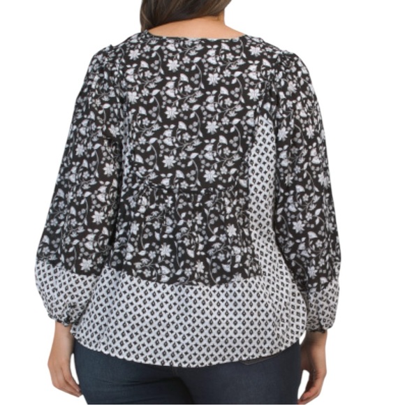 Stella & Ginger Floral Peasant Blouse - Picture 7 of 11